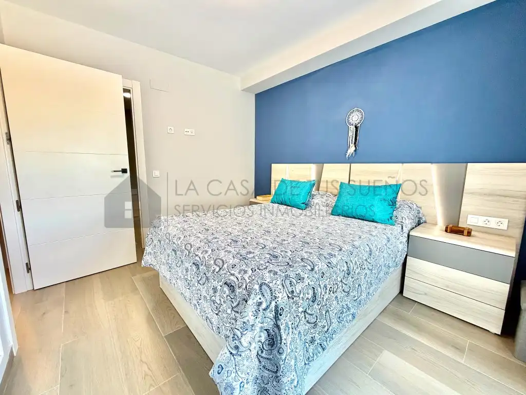Piso en venta en Calle Azorin, El Mercado - Plaza de Toros