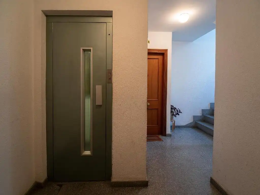 Flat for sale in Flores de Sil - La Placa