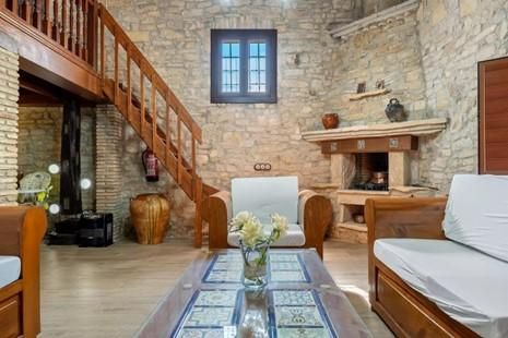 Sala de estar de Finca rústica en venta en Querol con Calefacción, Jardín privado y Terraza