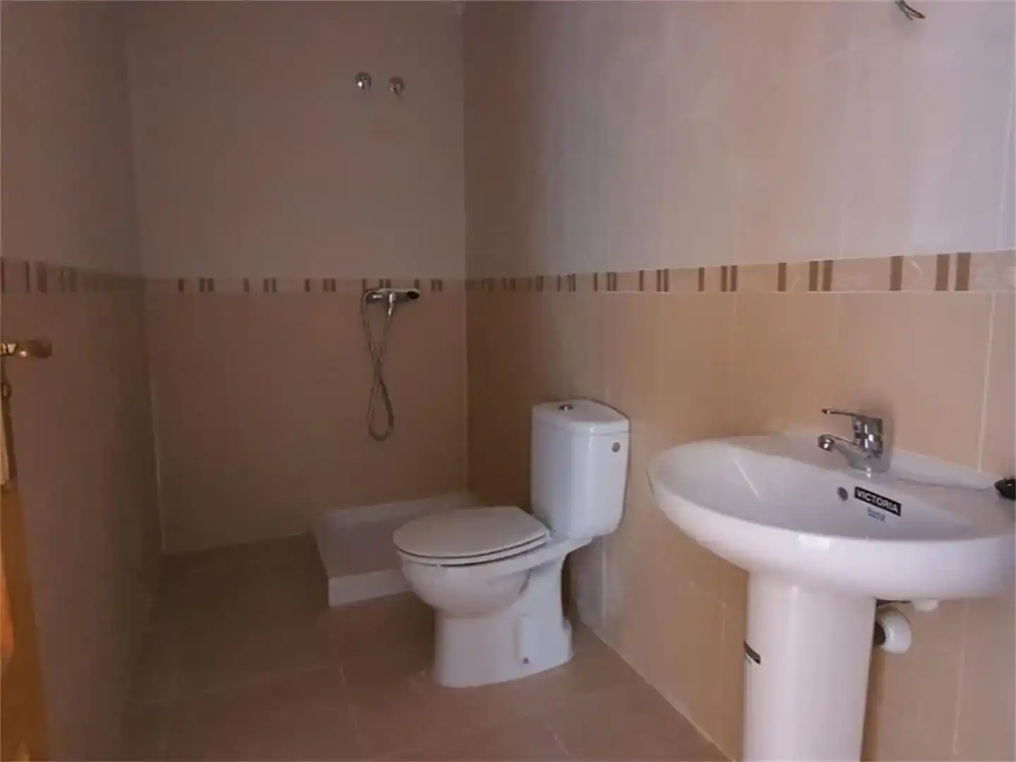 Baño de Piso en venta en Águilas con Jardín privado, Trastero y Piscina