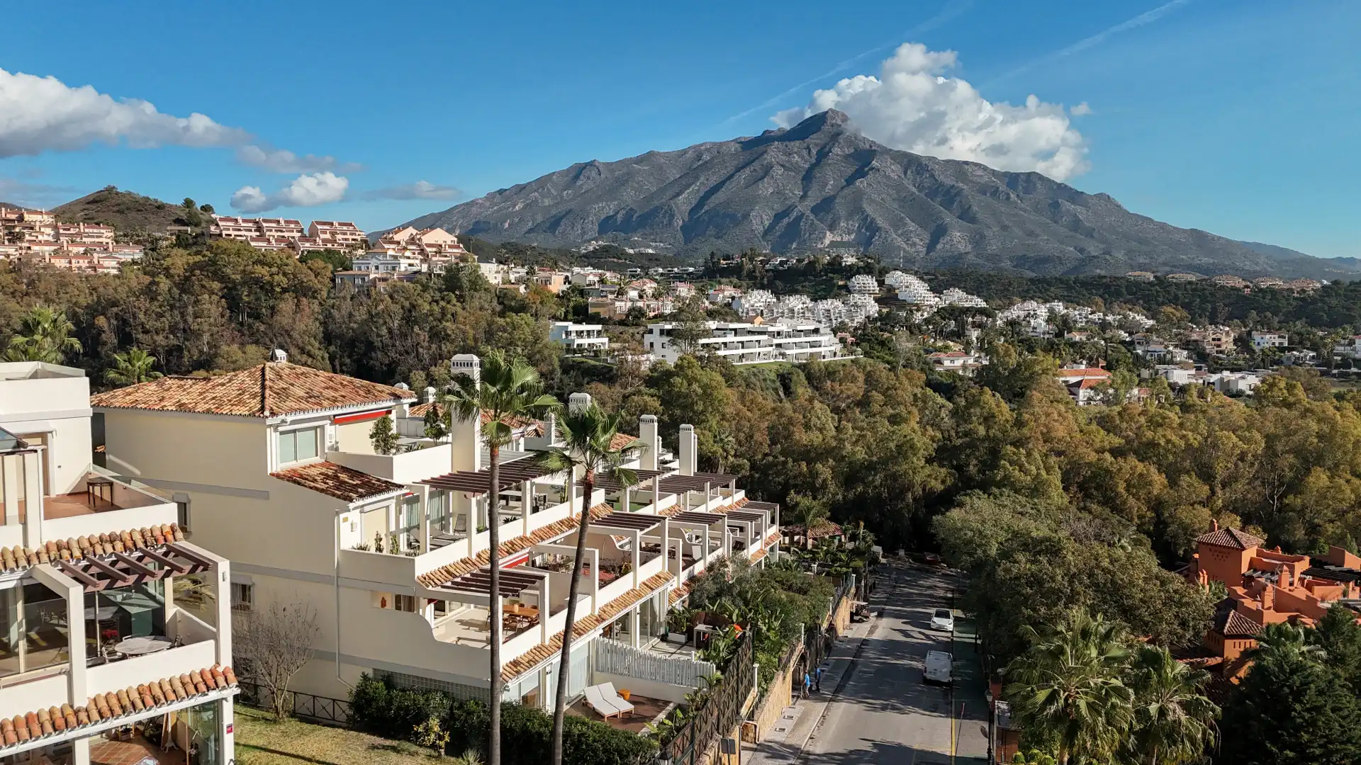 Apartament amb piscina en venda a Nueva Andalucía, imagen 5