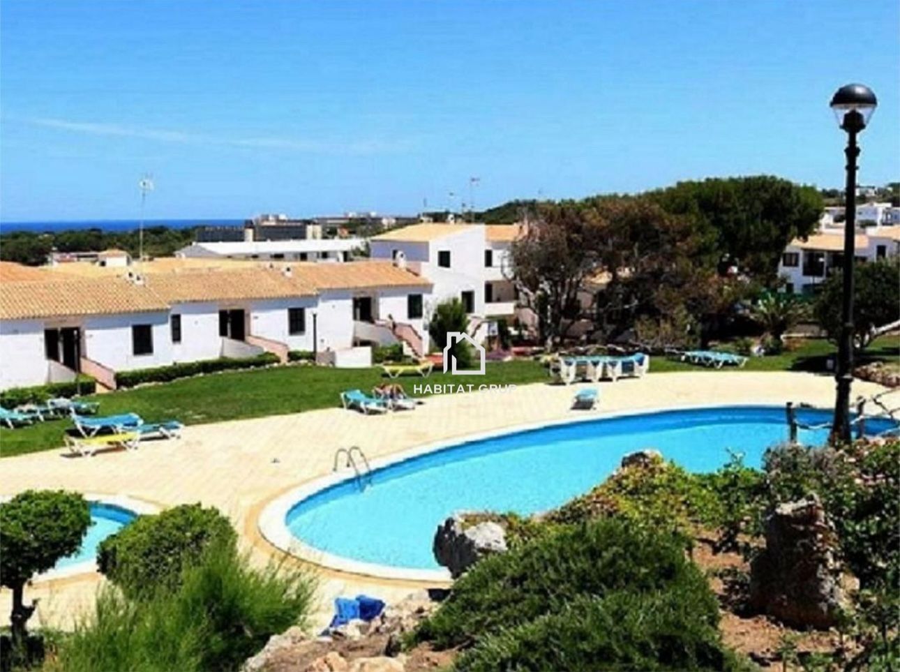 Piscina de Pis en venda en Es Mercadal amb Calefacció, Jardí privat i Terrassa