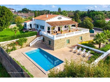 Villa con piscina in vendita a Alaior poble
