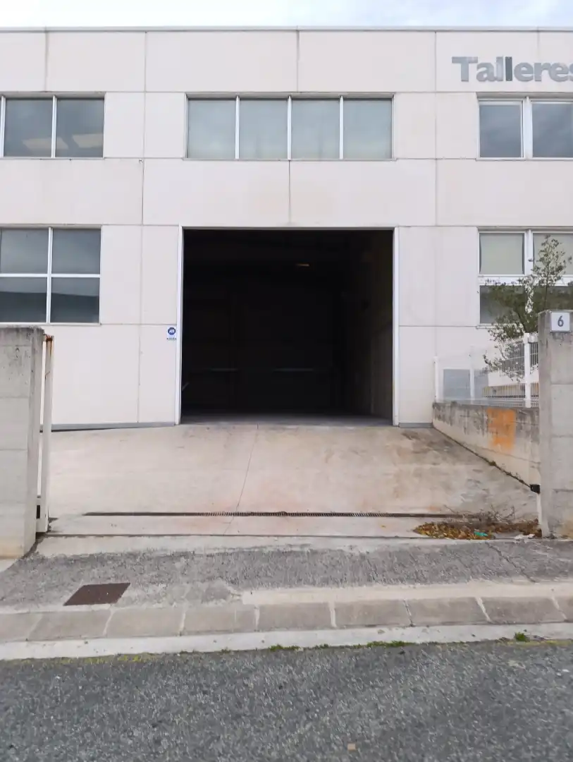 Nave industrial de alquiler en Calle Sarriguren, Huarte / Uharte