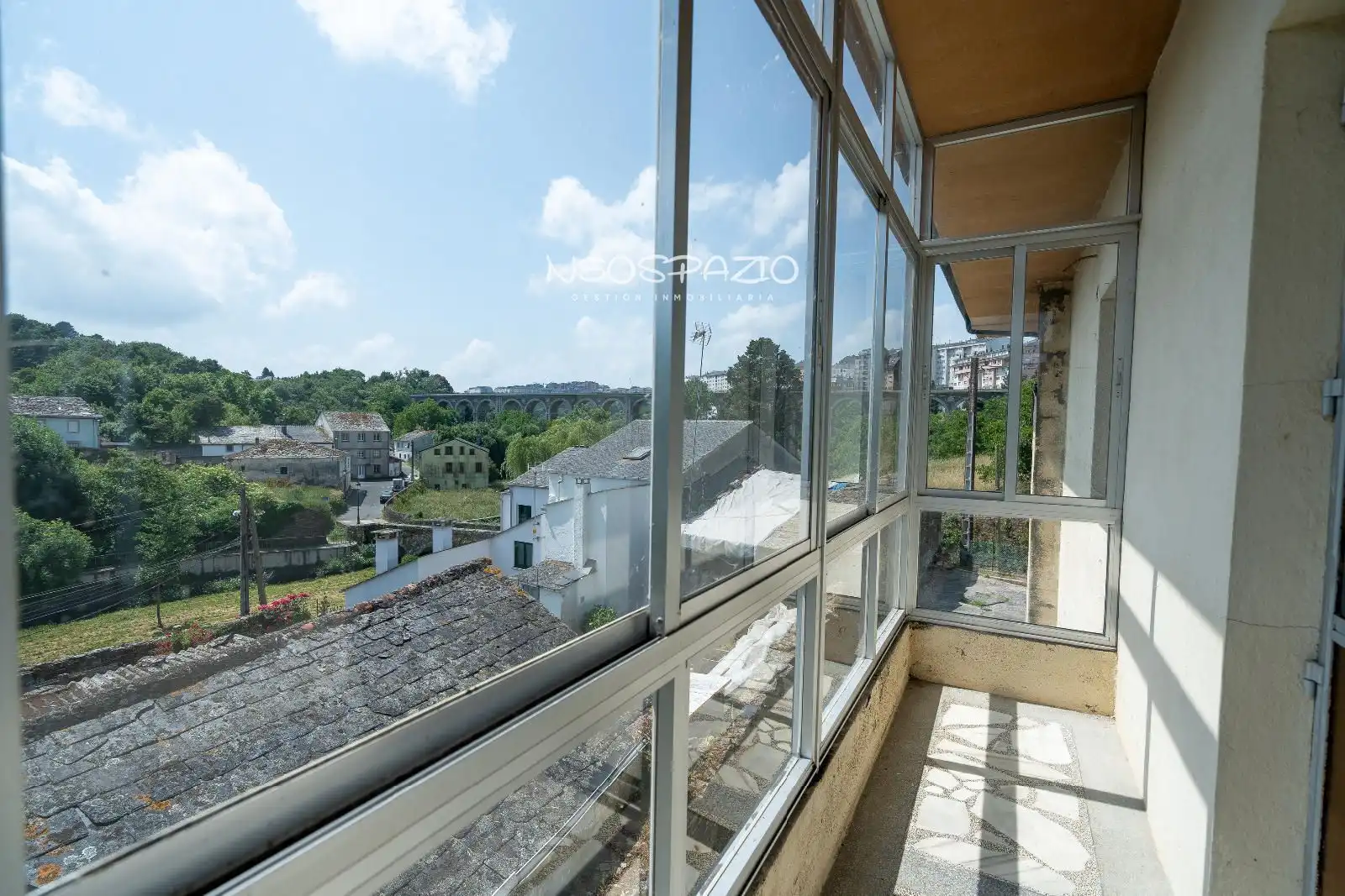 Vista exterior de Casa o xalet en venda en Lugo amb Calefacció i Terrassa