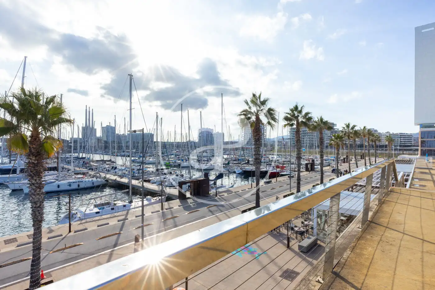 Vista exterior de Piso en venta en Badalona con Aire acondicionado, Calefacción y Jardín privado