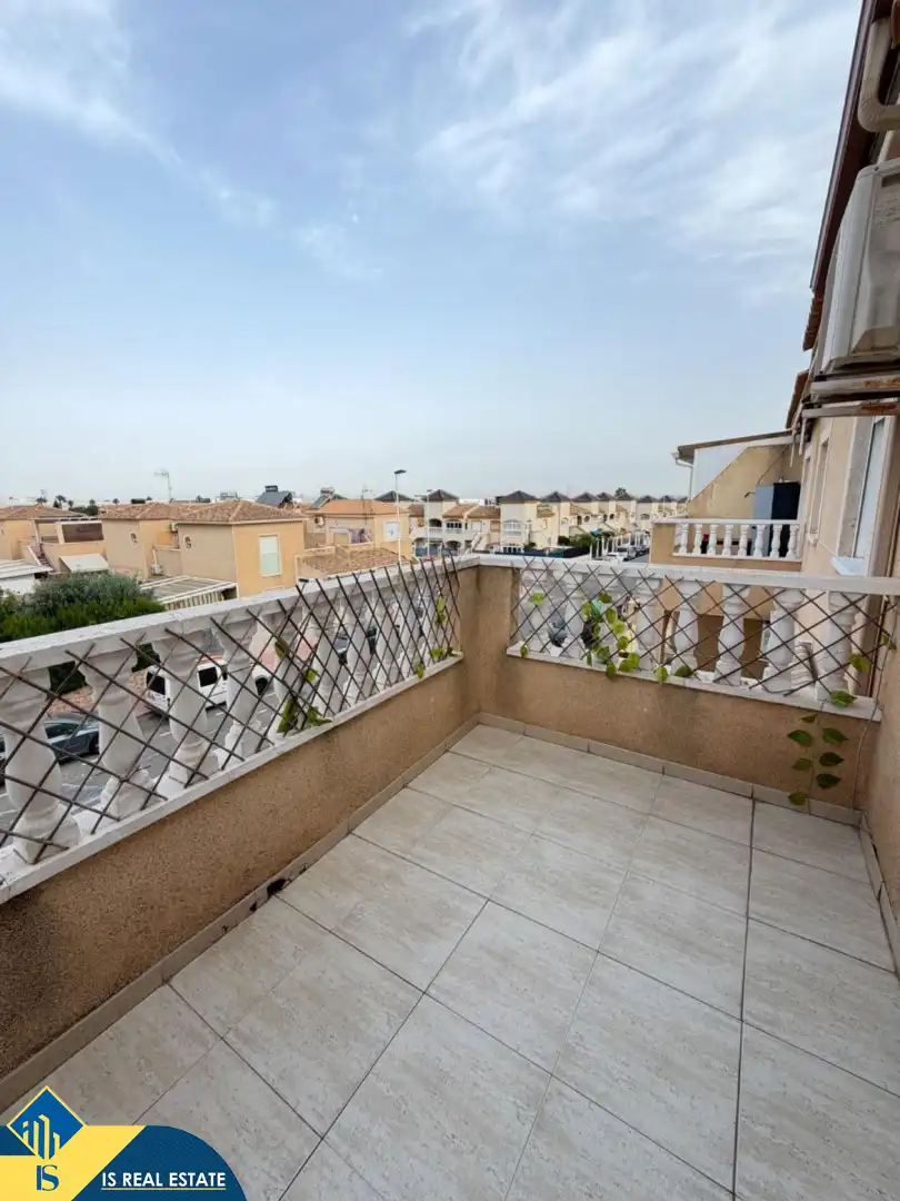 Bungalow amb piscina en venda a Nueva Torrevieja - Aguas Nuevas, imagen 8