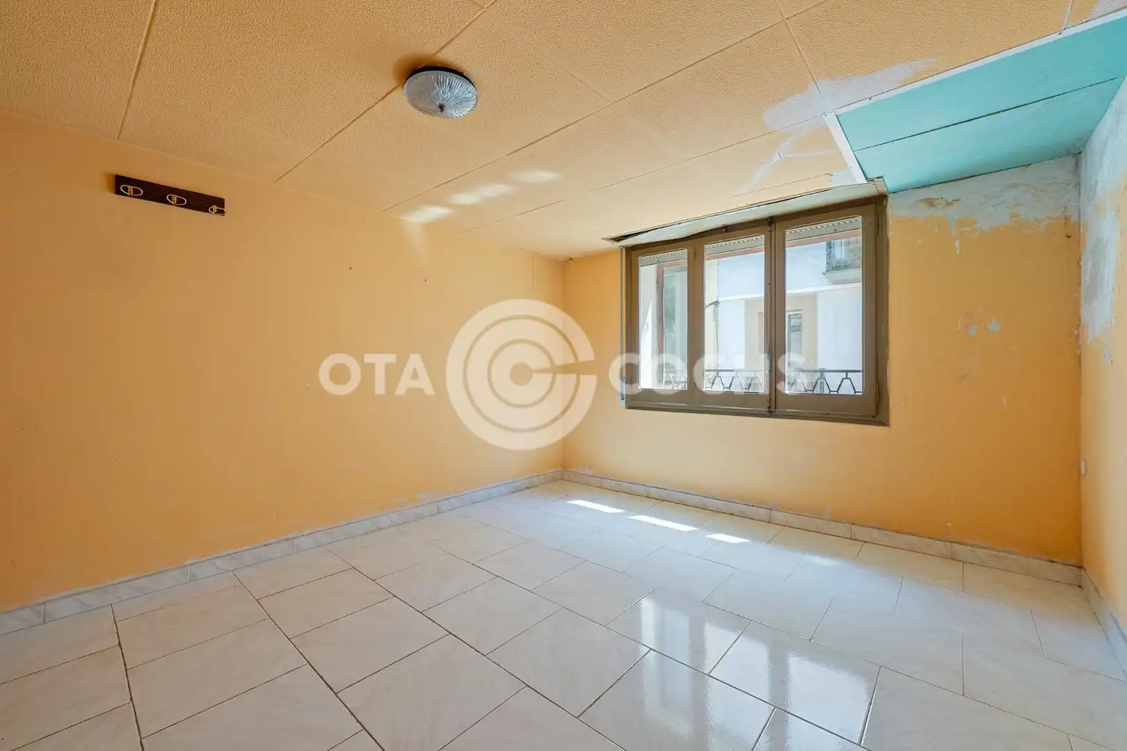 Casa adosada en venda a Carrer D' AVALL, Montbrió del Camp