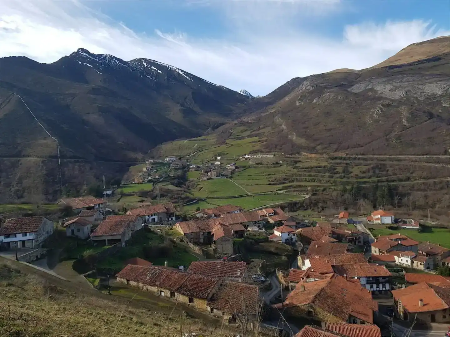 Vista exterior de Residencial en venda en Tudanca
