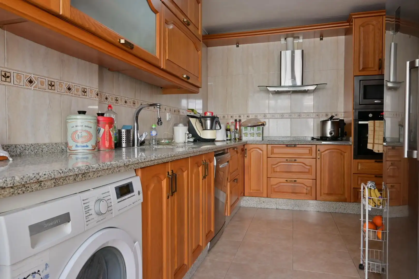 Kitchen of Houses for sale in Sevilla  with Air Conditioner and Terrace