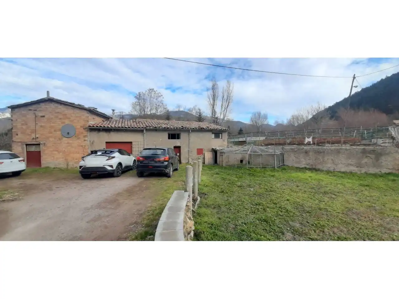 Vista exterior de Casa o chalet en venta en Guardiola de Berguedà con Jardín privado