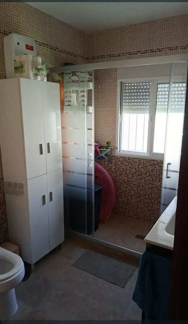 Baño de Casa o chalet en venta en Chiclana de la Frontera con Aire acondicionado, Jardín privado y Piscina
