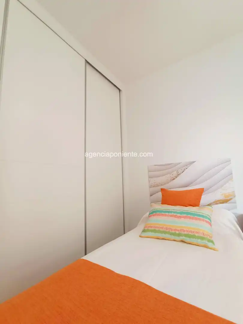 Habitación de Piso de alquiler en Benidorm con Aire acondicionado, Calefacción y Terraza