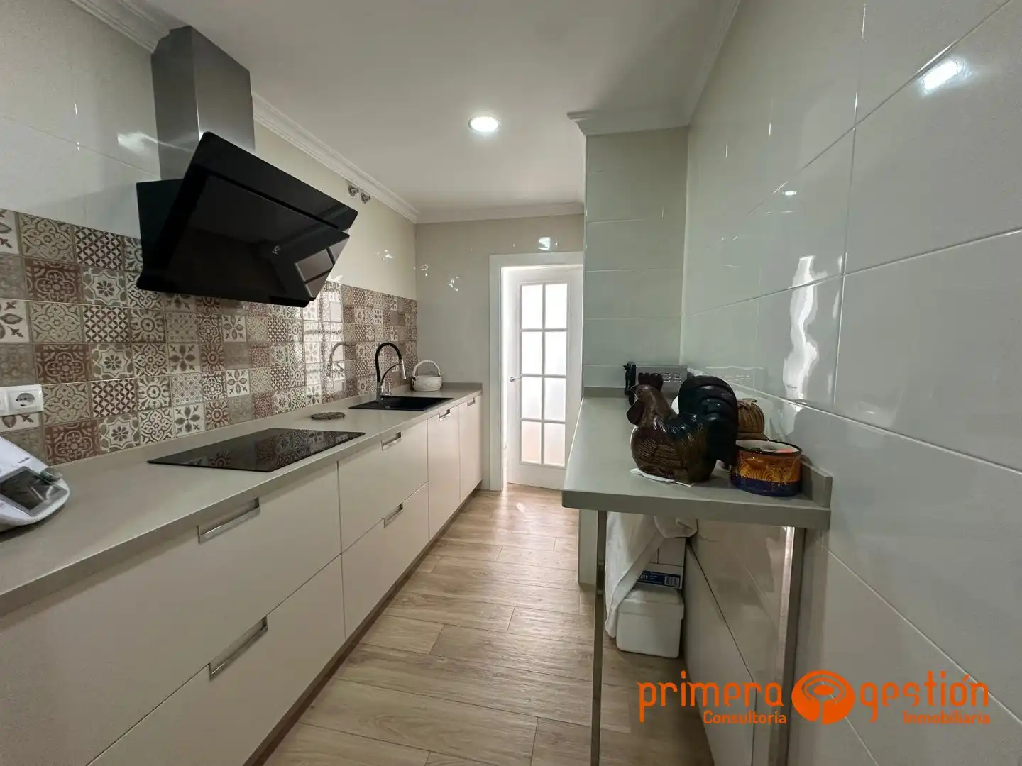 Cocina de Piso en venta en Lora del Río con Aire acondicionado, Calefacción y Trastero