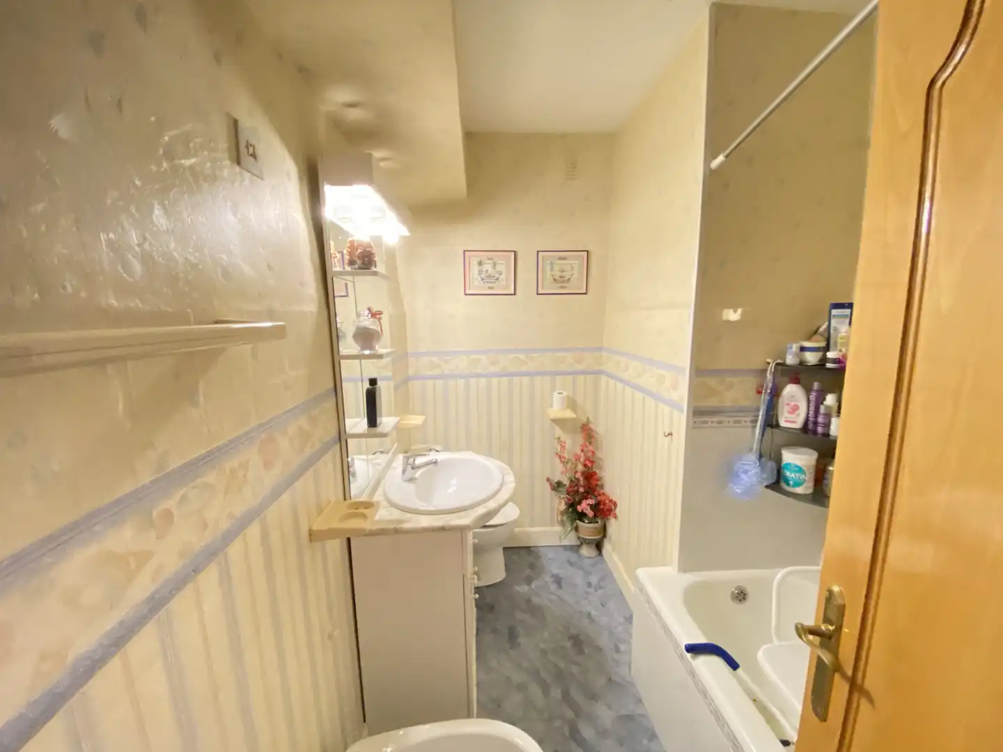 Baño de Piso en venta en Gernika-Lumo con Calefacción, Terraza y Amueblado