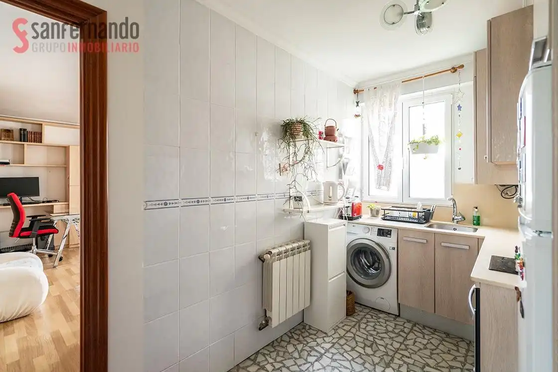 Cocina de Piso en venta en Santander con Calefacción