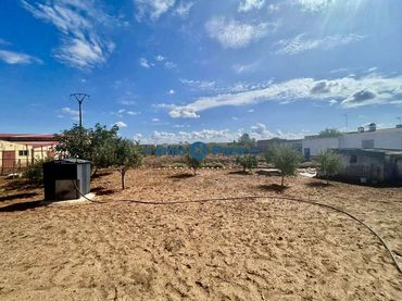 Rustikales Grundstück zum Verkauf in Almendralejo