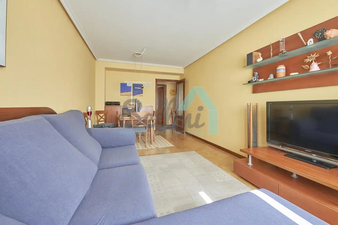 Flat for rent in Corín Tellado, Viesques