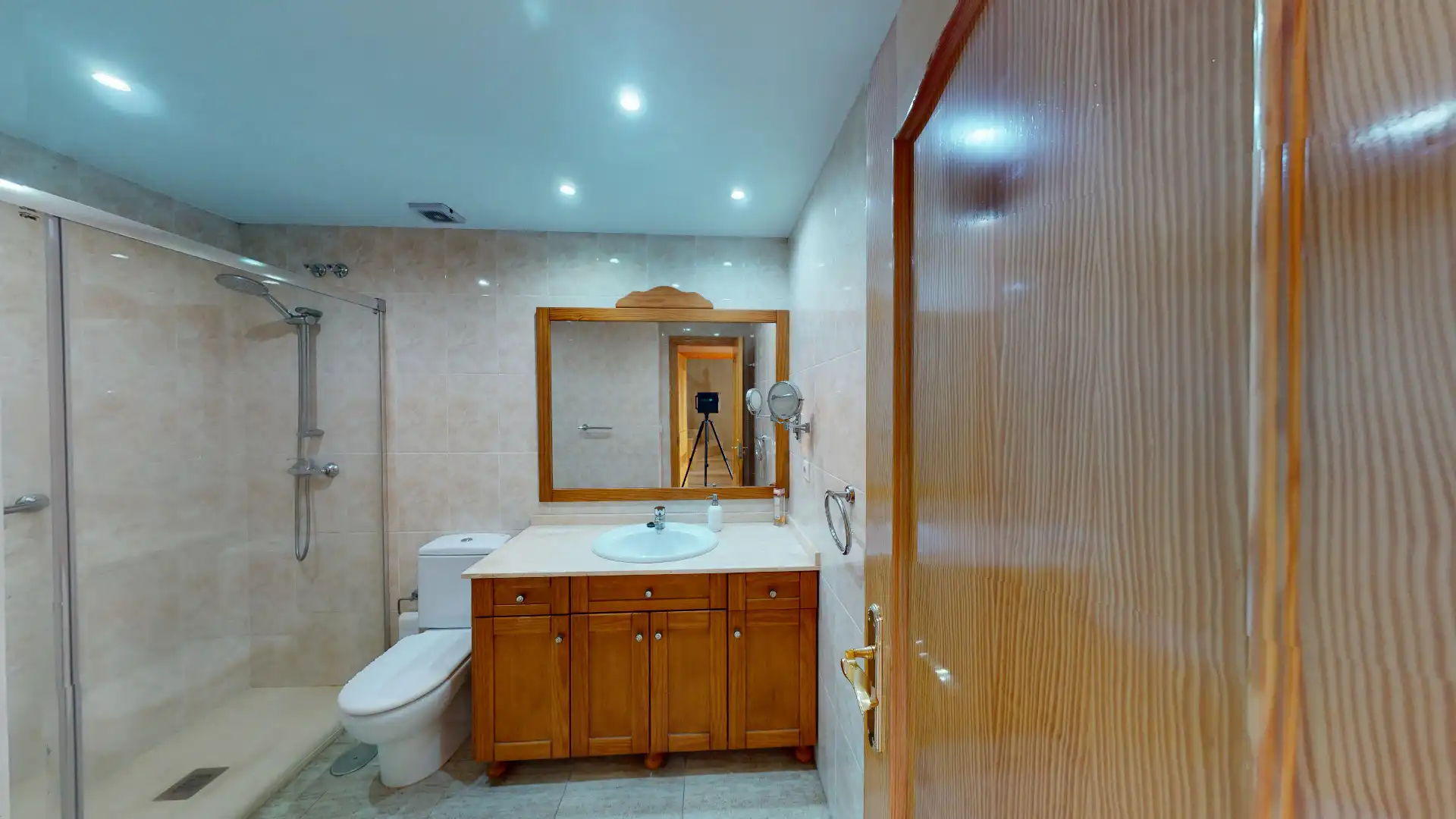 Baño de Casa o chalet en venta en Alicante / Alacant con Aire acondicionado, Jardín privado y Terraza