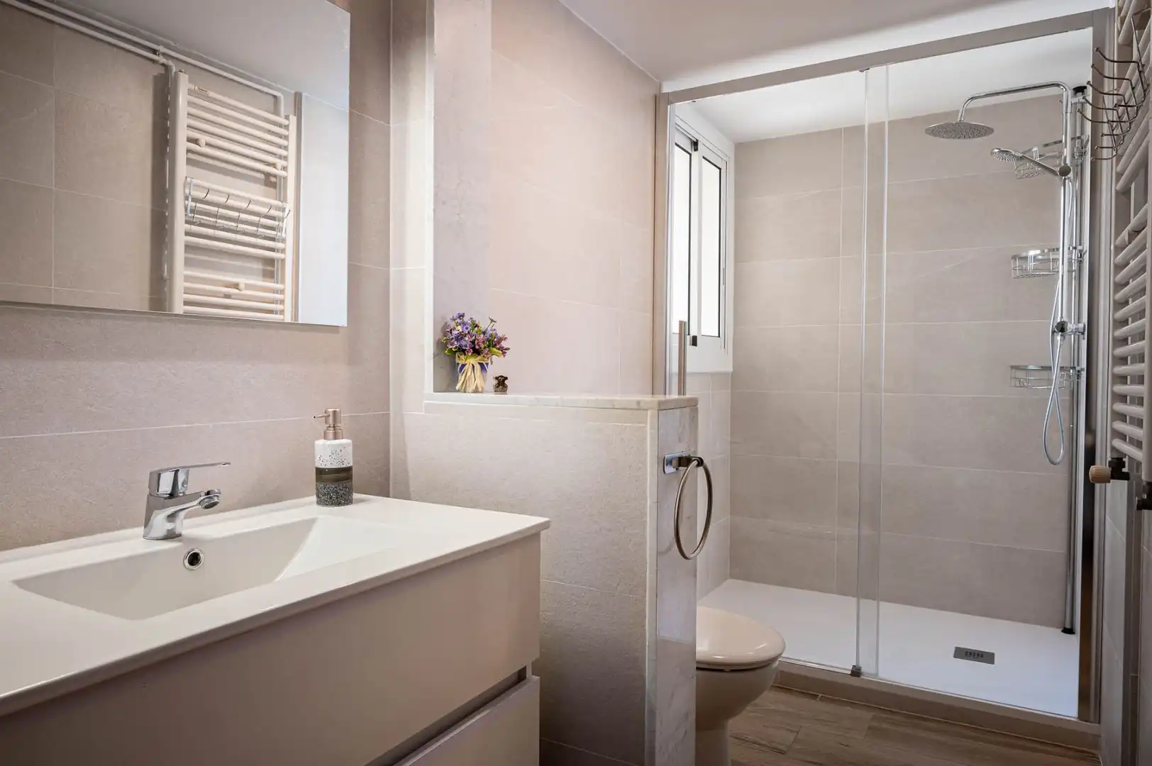 Baño de Piso en venta en Torredembarra con Calefacción, Terraza y Piscina comunitaria