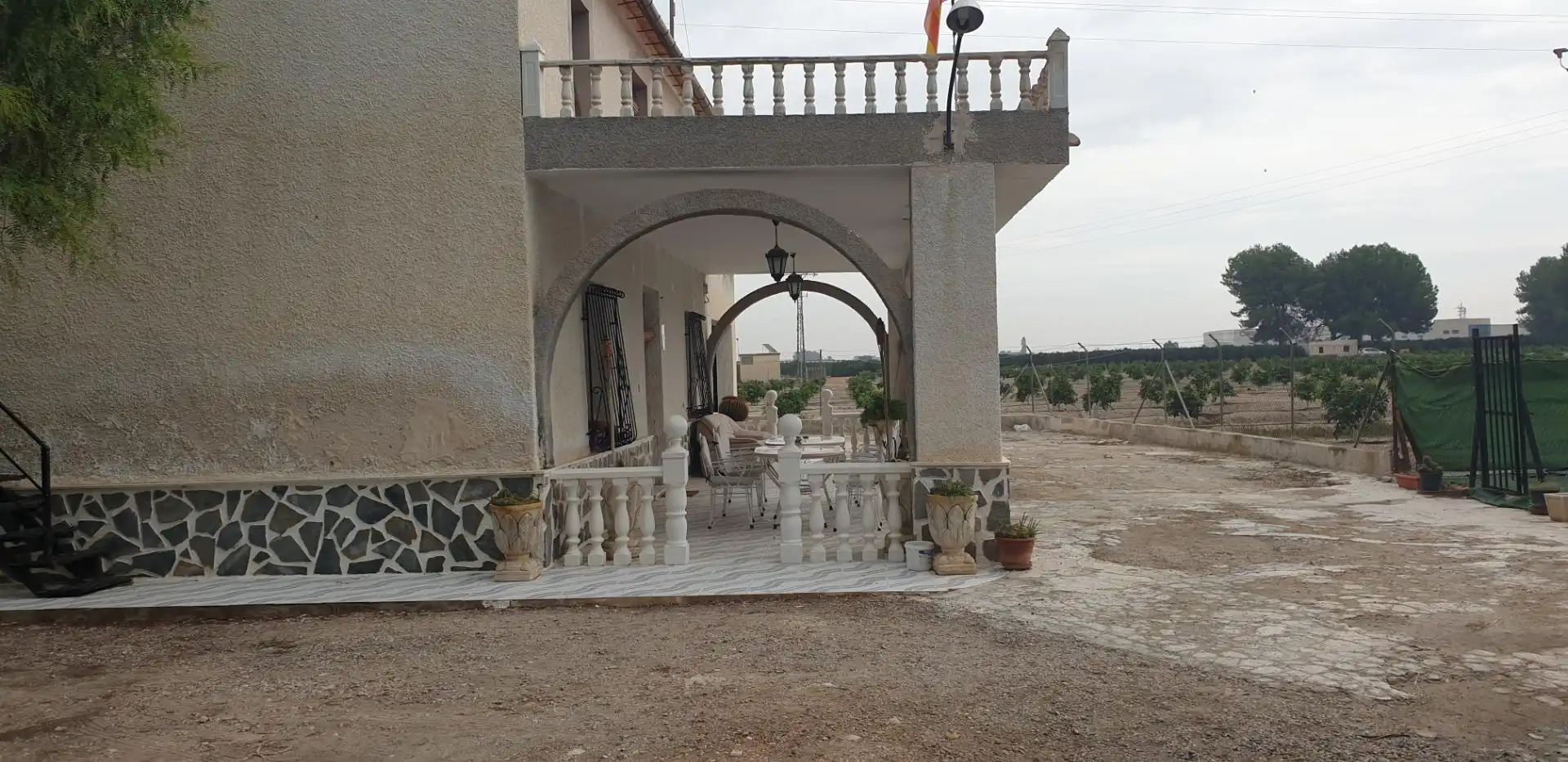 Casa amb piscina en venda a Carretera Virgen del Camino 5, imagen 2