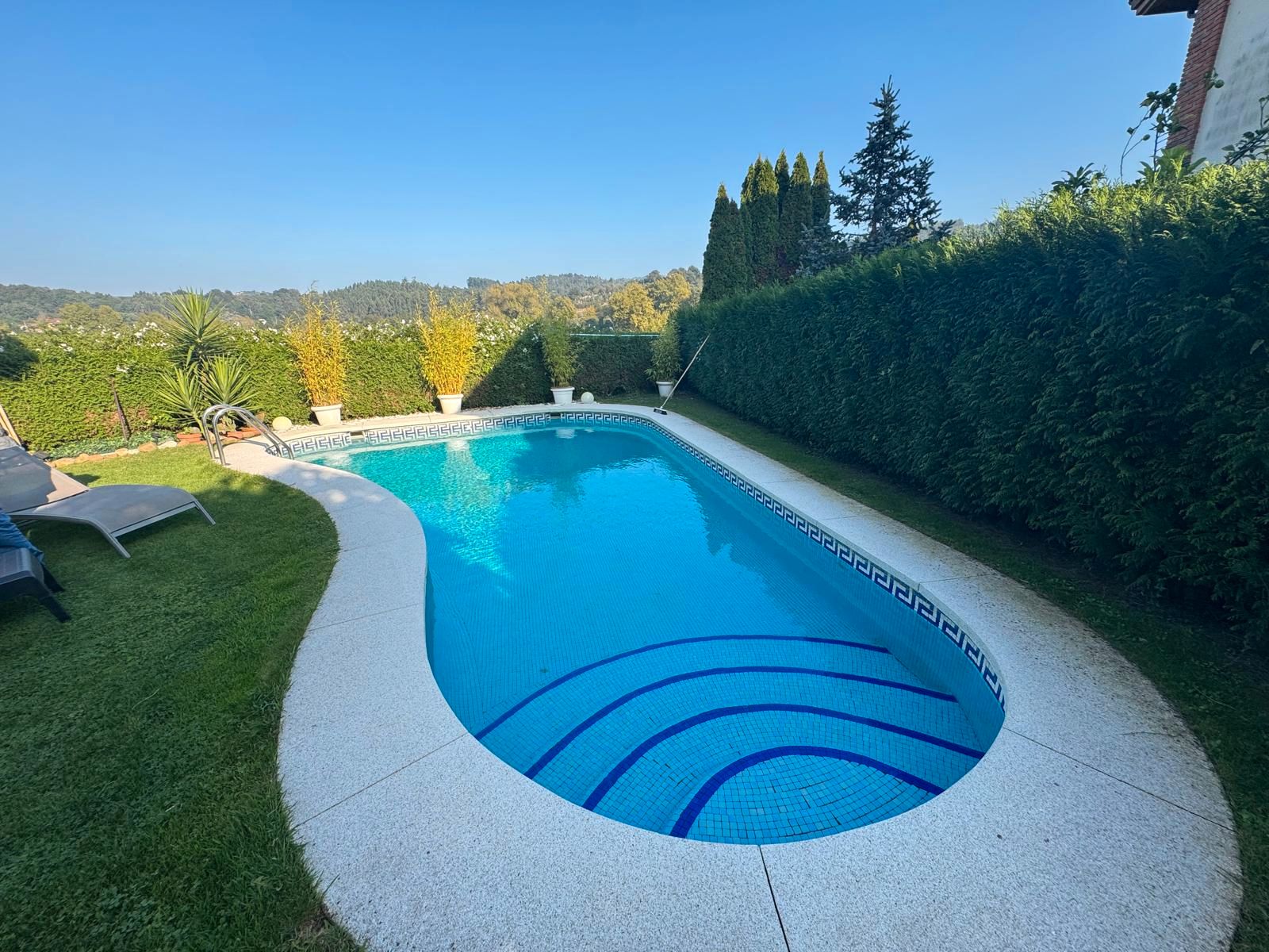 Piscina de Casa o xalet en venda en Piélagos amb Calefacció, Jardí privat i Parquet