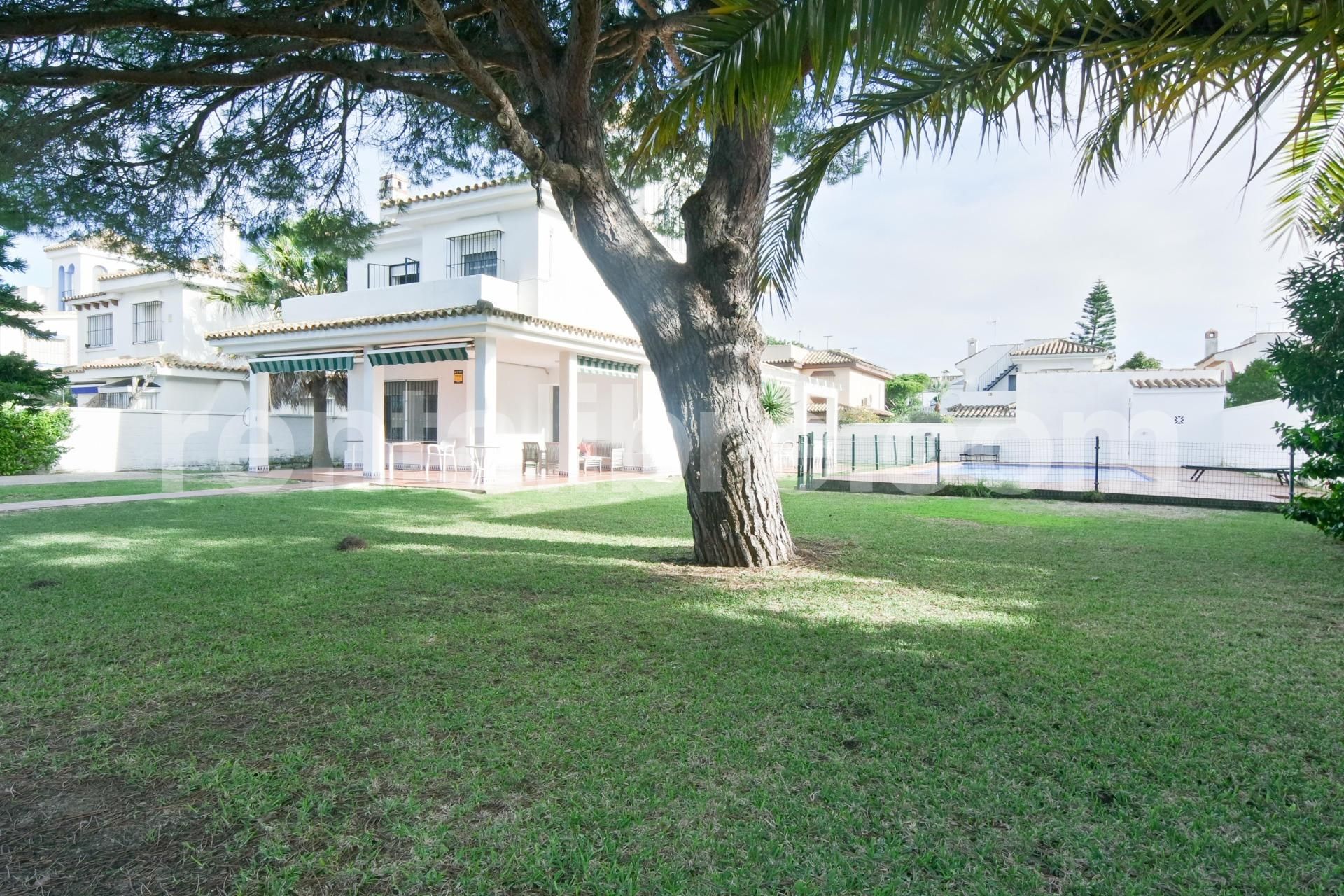 Garden of House or chalet for sale in Chiclana de la Frontera  with Terrace, Balcony and Community pool