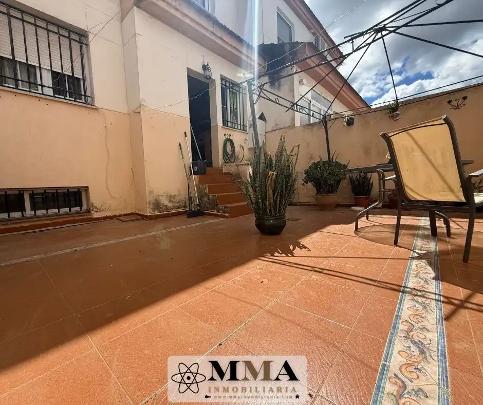 Terrassa de Casa adosada en venda en Aljaraque amb Calefacció