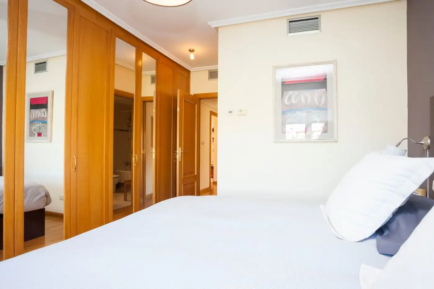 Bedroom of Detached homes for sale in Zaragoza  with Air Conditioner, Heating and Private garden