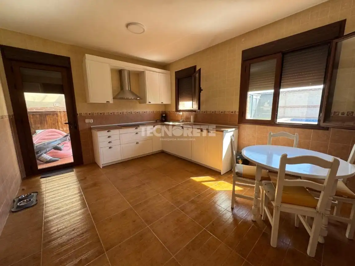 Cocina de Casa o chalet en venta en Cebolla con Aire acondicionado, Calefacción y Jardín privado