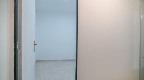 Foto 2 de Planta baixa en venda a Les Roquetes, Barcelona