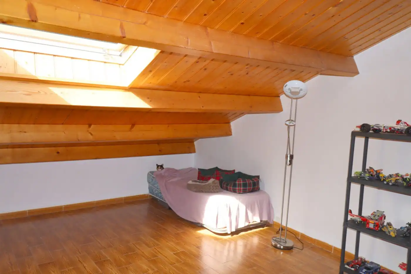 Habitación de Casa adosada en venta en Rocafort con Aire acondicionado, Calefacción y Jardín privado