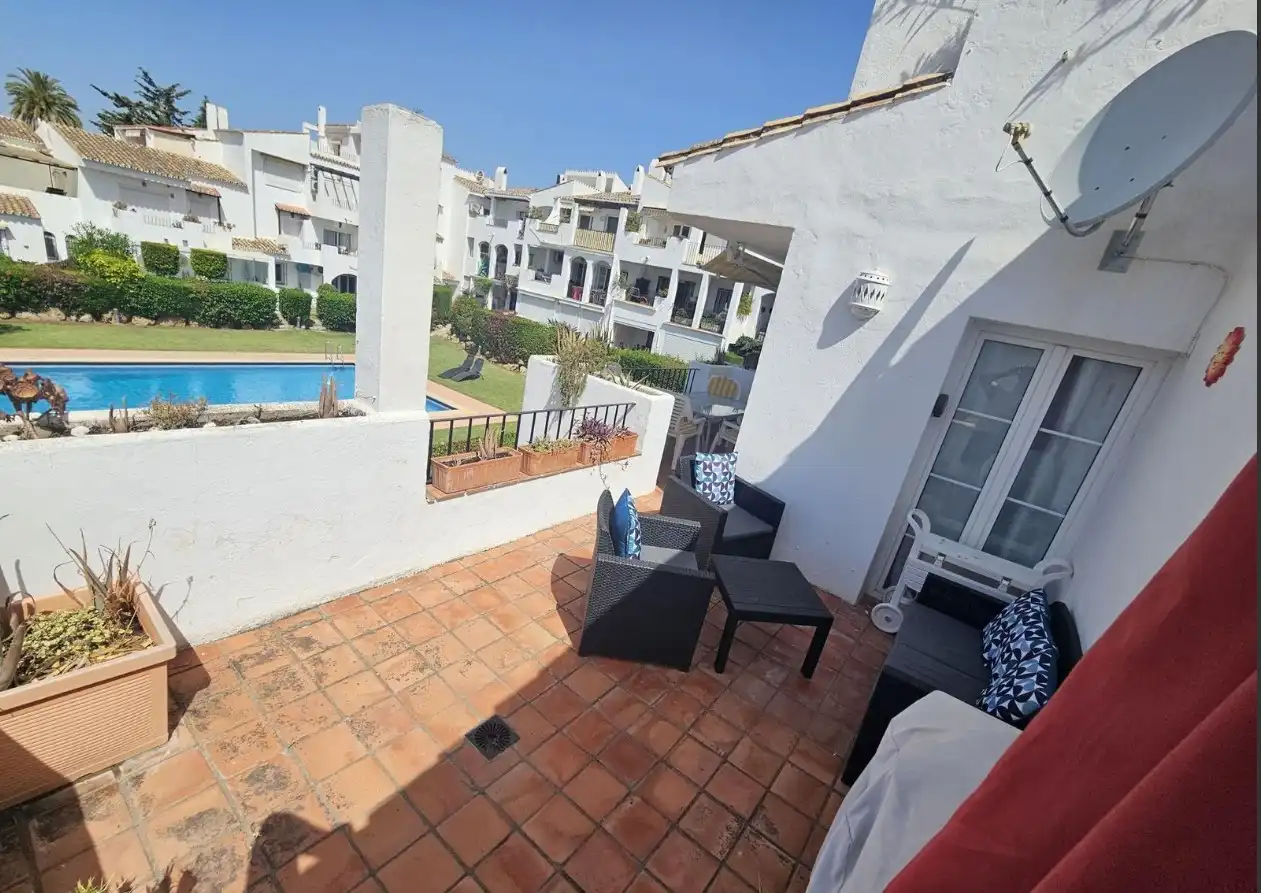 Terrassa de Apartament en venda en Estepona amb Aire condicionat, Jardí privat i Terrassa
