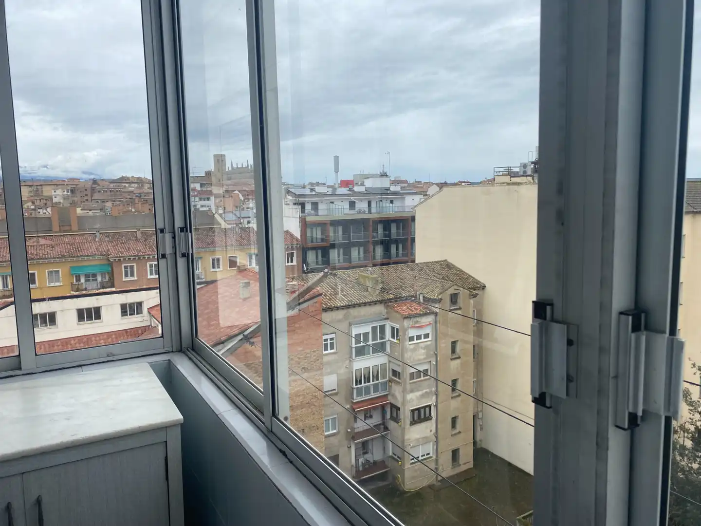 Vista exterior de Piso en venta en Huesca con Calefacción, Terraza y Trastero