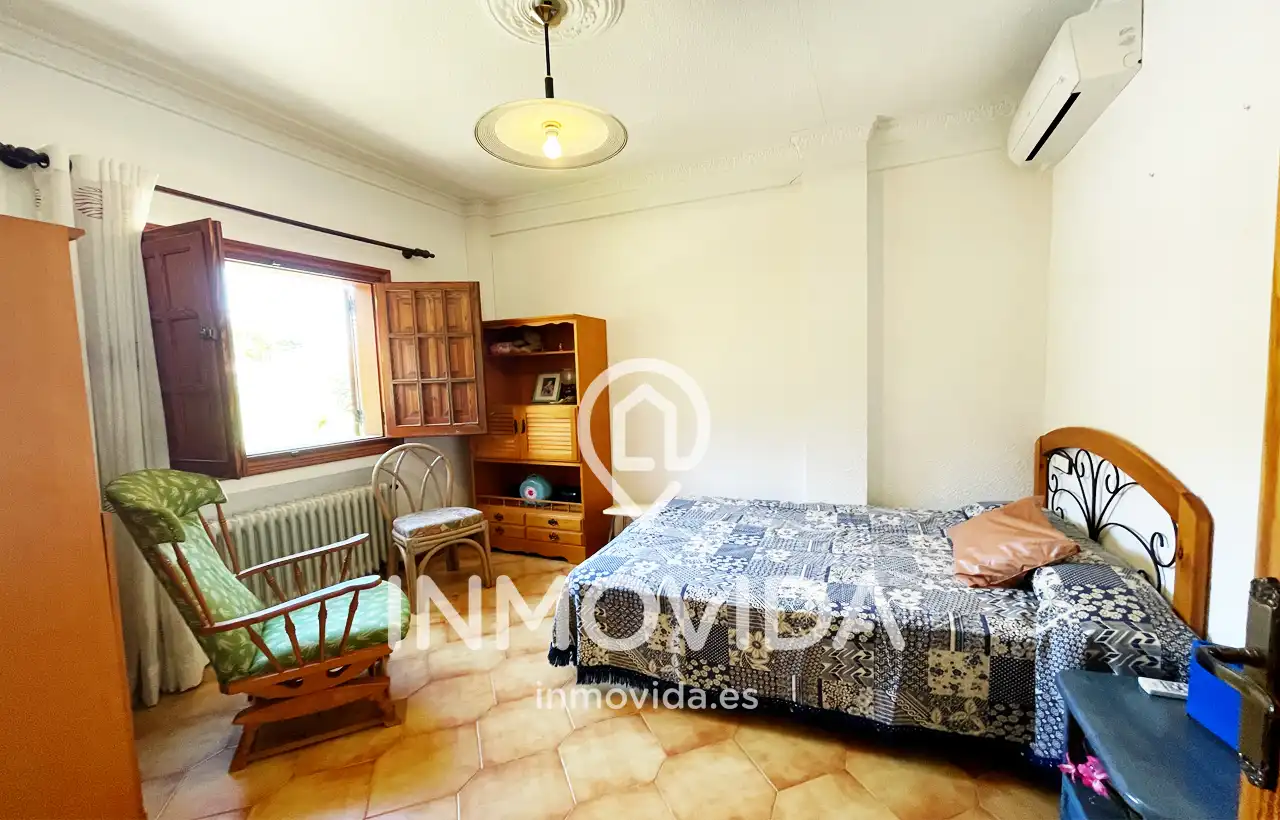 Dormitori de Casa o xalet en venda en Mogente / Moixent amb Aire condicionat, Jardí privat i Terrassa