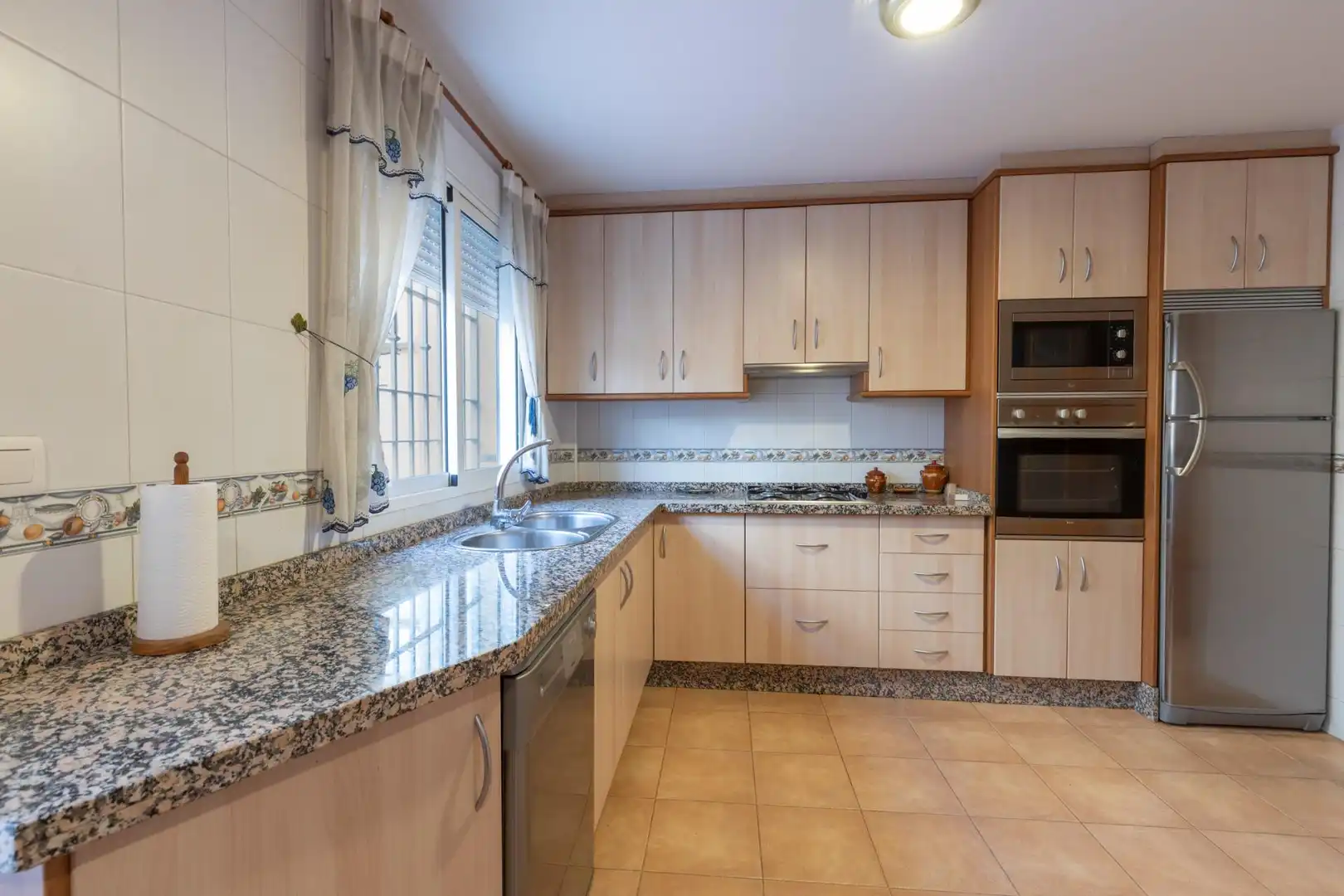 Cocina de Casa adosada en venta en Maracena con Aire acondicionado, Amueblado y Balcón