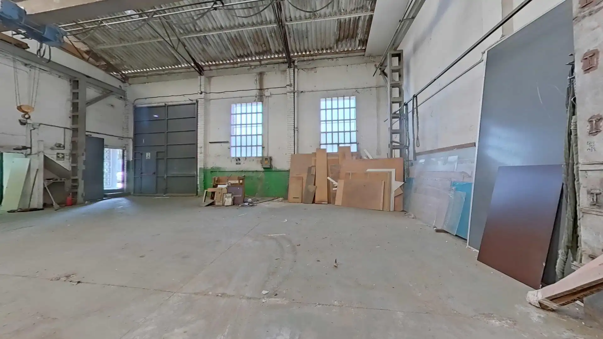 Nave industrial de alquiler en Ripollet