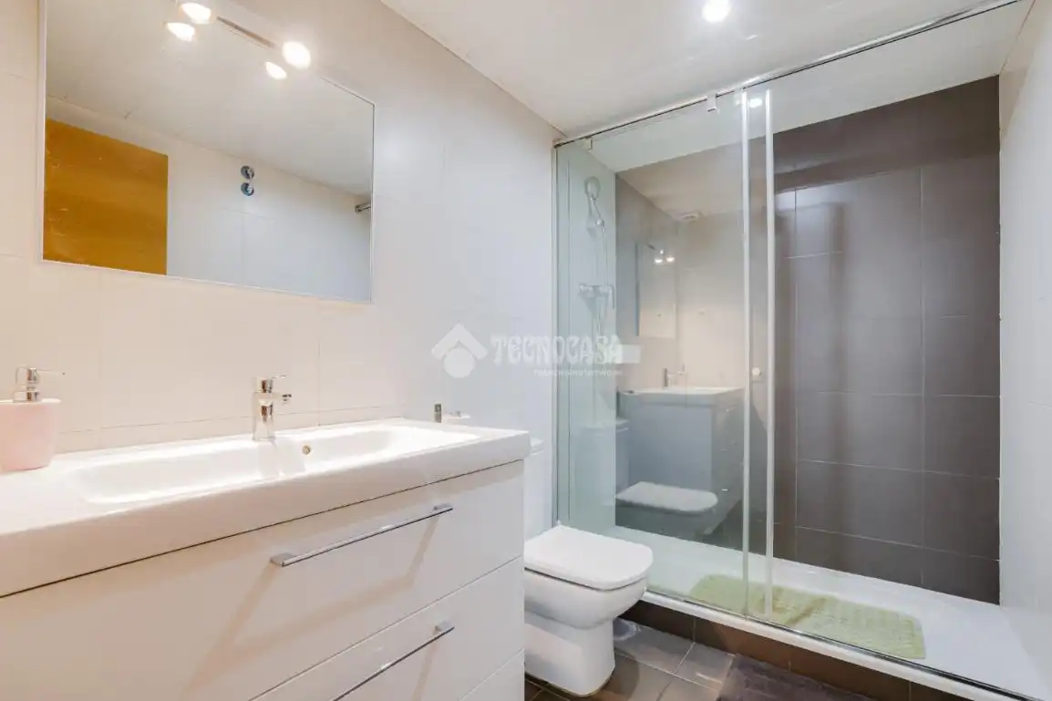 Piso con terraza en venta en Can Mas, imagen 32