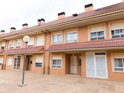 Single-family semi-detached for sale in Calle MALADETA, María de Huerva