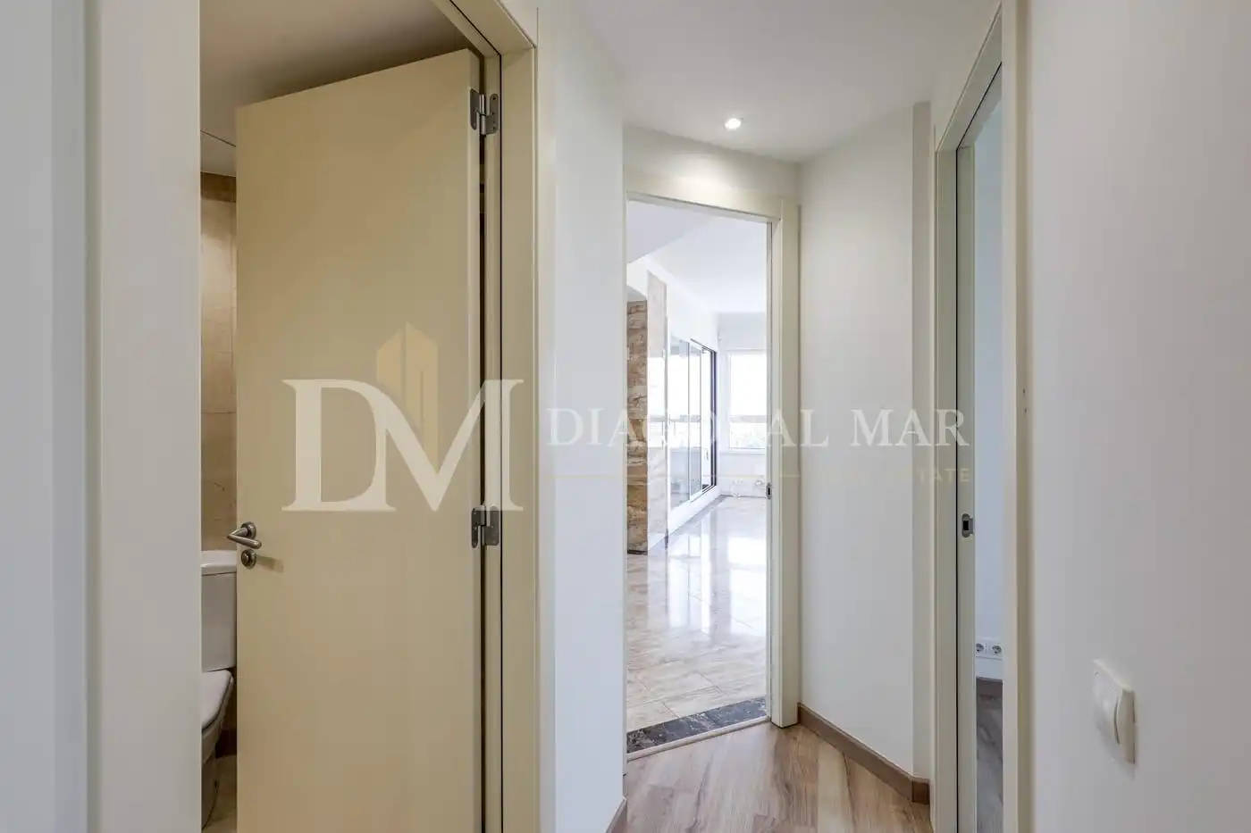 Piso en venta en Barcelona con Aire acondicionado, Calefacción y Terraza