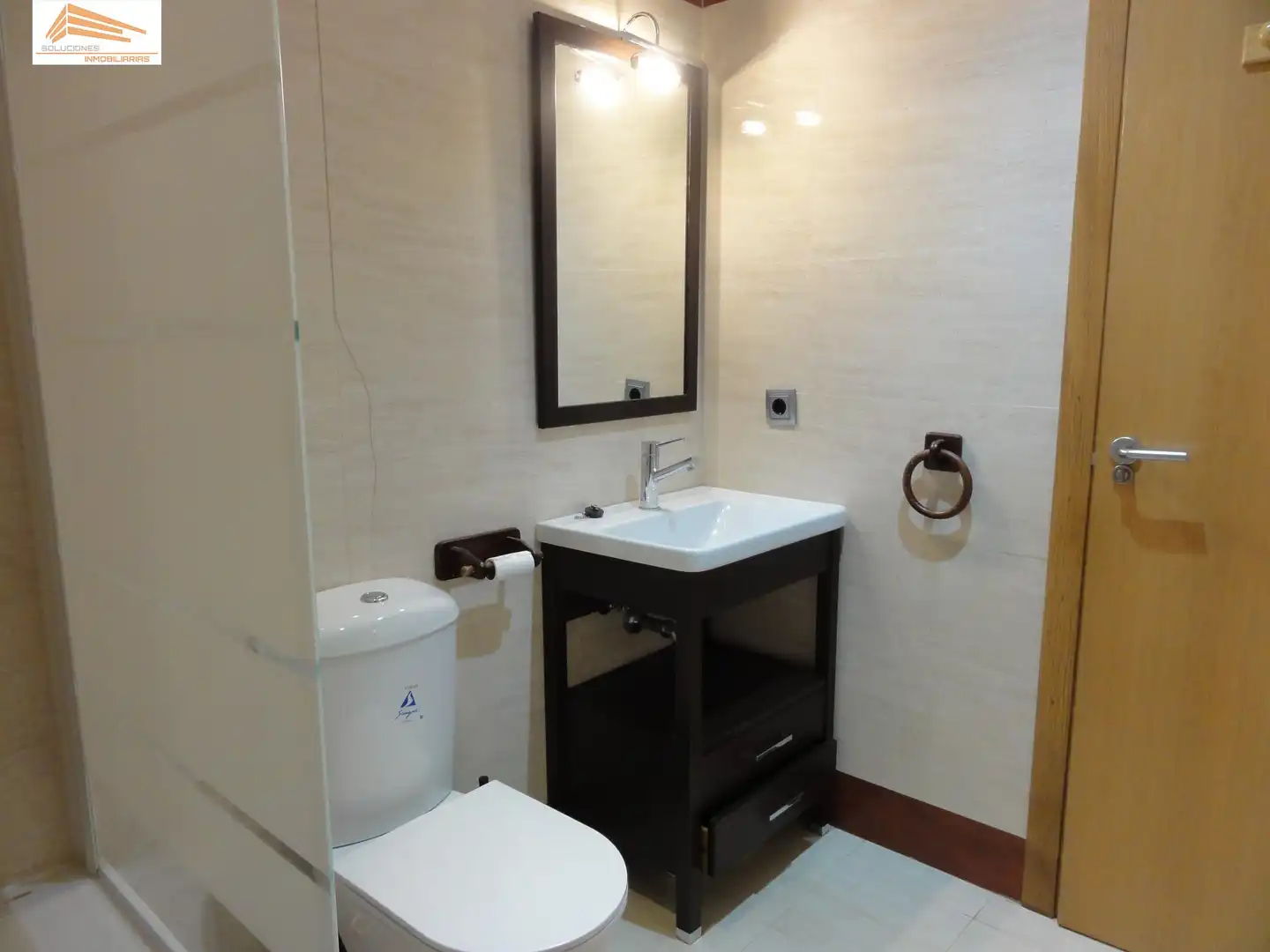 Baño de Piso en venta en Valladolid con Calefacción y Parquet
