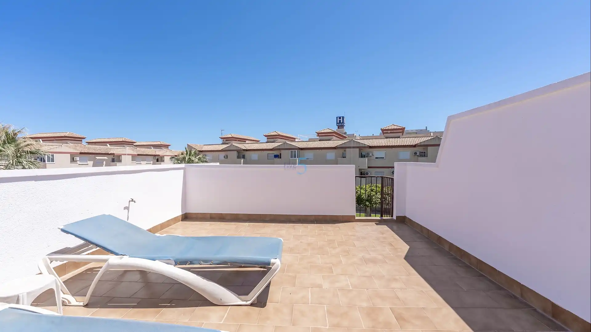Terraza de Piso en venta en San Pedro del Pinatar con Terraza, Piscina y Amueblado