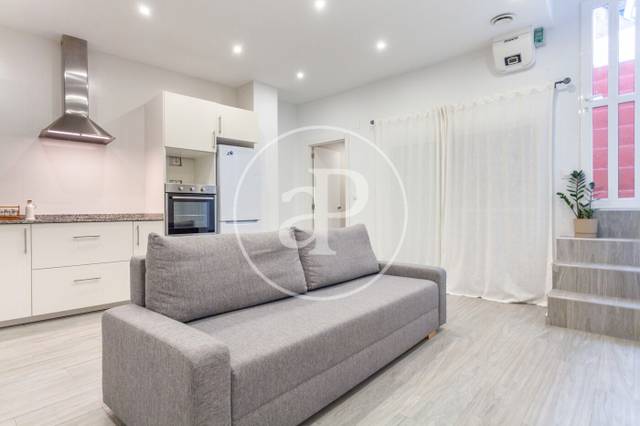 Piso en Alquiler en C/ dels Sapadors en En Corts - Doctor Waksman