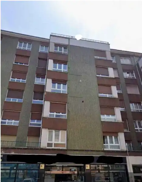Vista exterior de Pis en venda en Lena