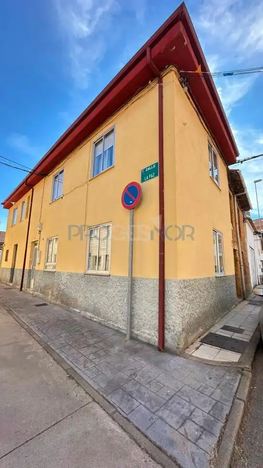 Parking of Houses for sale in Santovenia de la Valdoncina  with Heating and Private garden
