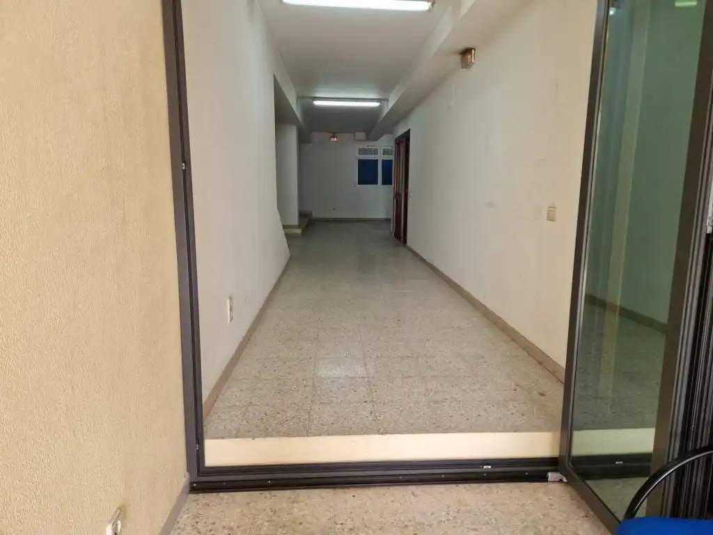 Gewerbefläche zum Verkauf in Avenida da Constitución 49, imagen 8