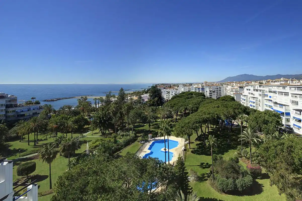 Garden of Flat for sale in Marbella  with Air Conditioner, Heating and Private garden