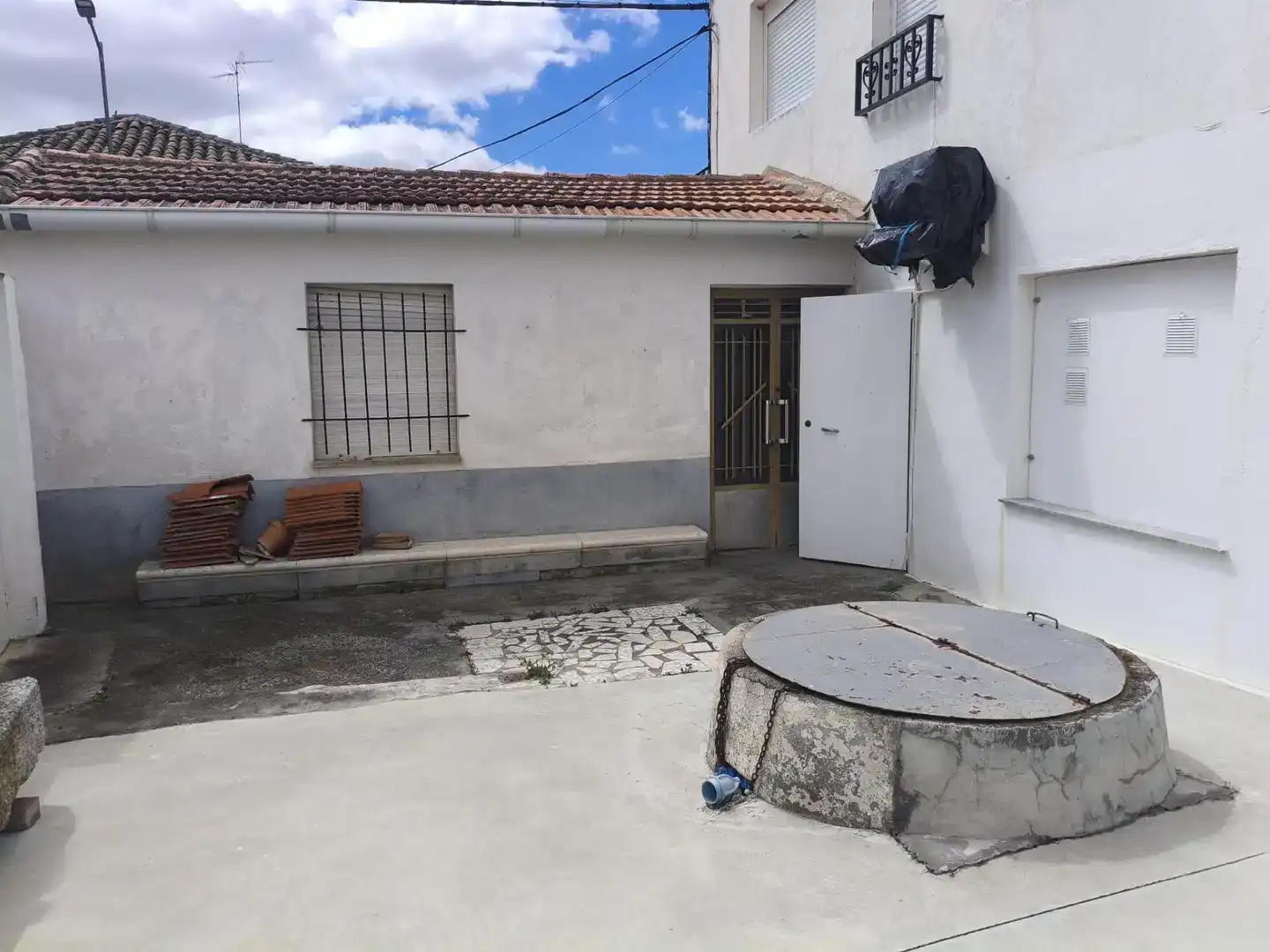 Vista exterior de Planta baixa en venda en Santiago de la Puebla amb Aire condicionat i Moblat