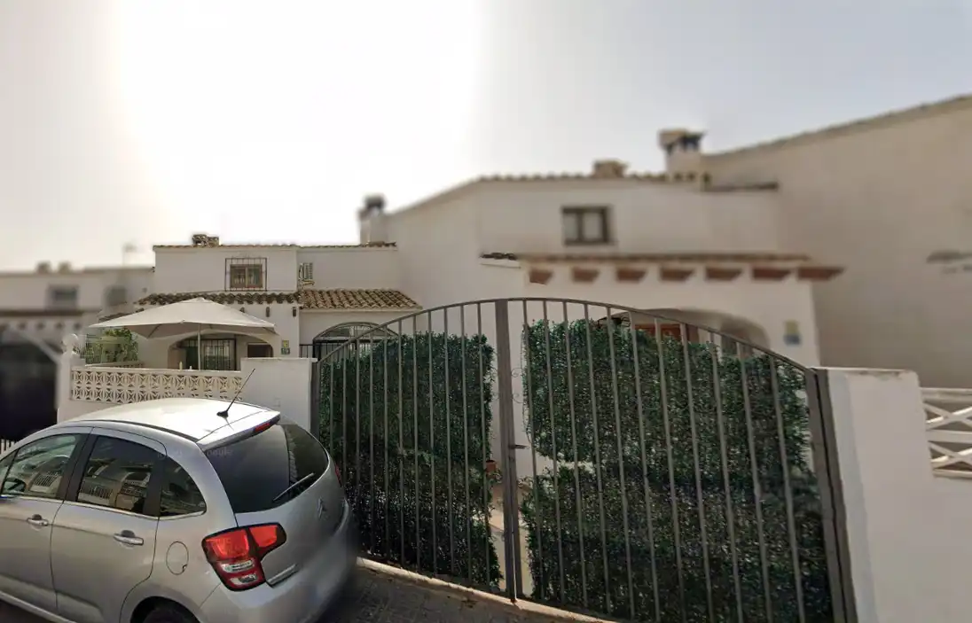 Casa en venta en POLOP DE LA MARINA. URBANIZACIÓN EL TOSSALET