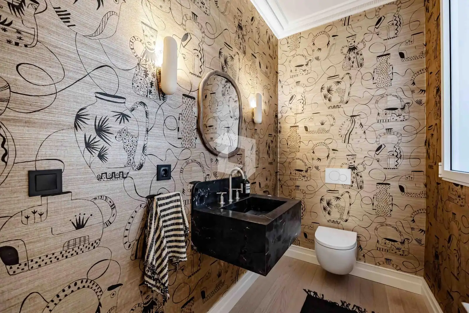 Badezimmer von Wohnung zum Verkauf in Madrid mit Klimaanlage, Heizung und Terrasse